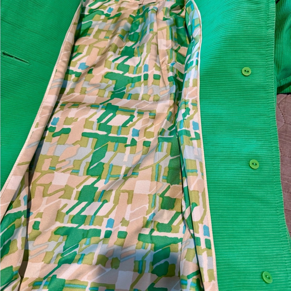 Kate Spade Green Cape with Classic Cut - Picture 4 of 16